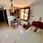 Zen Den Coliving - For Digital Nomads Only بيت ضيافة *